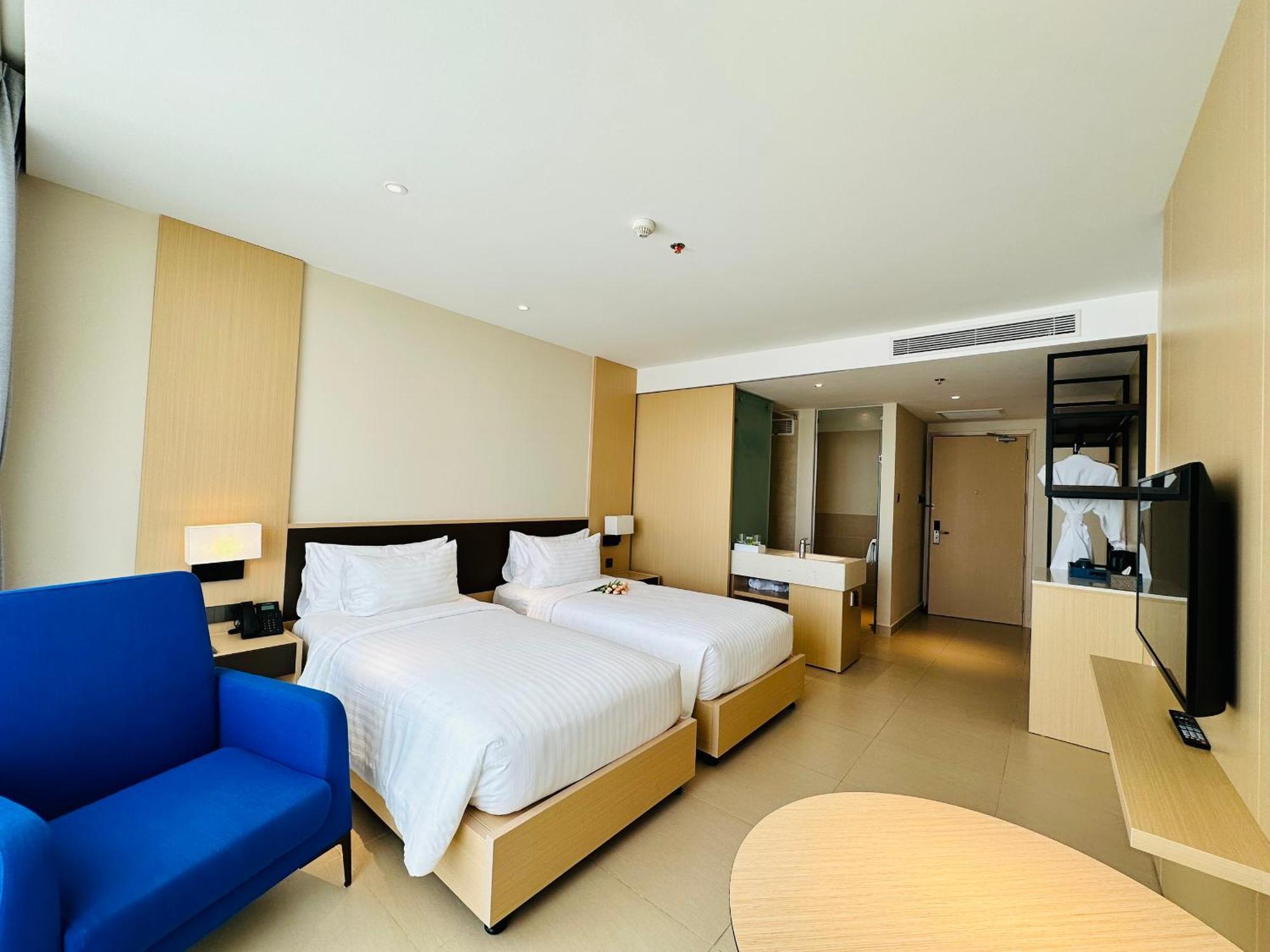 The Cam Ranh Oceanview Apartment Exterior photo