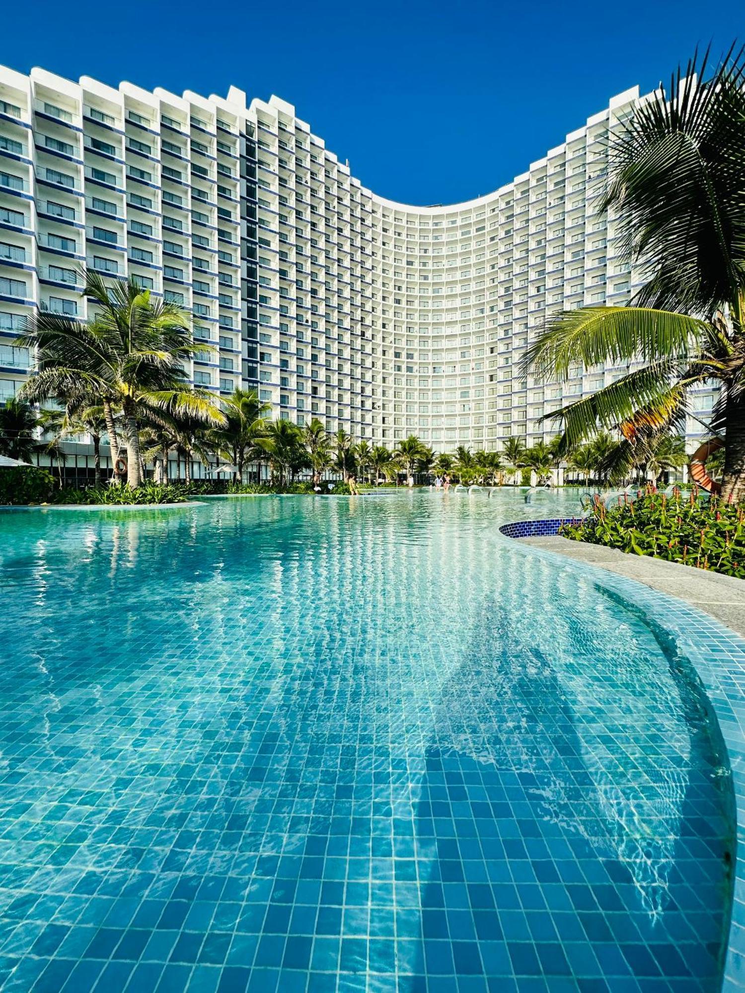 The Cam Ranh Oceanview Apartment Exterior photo